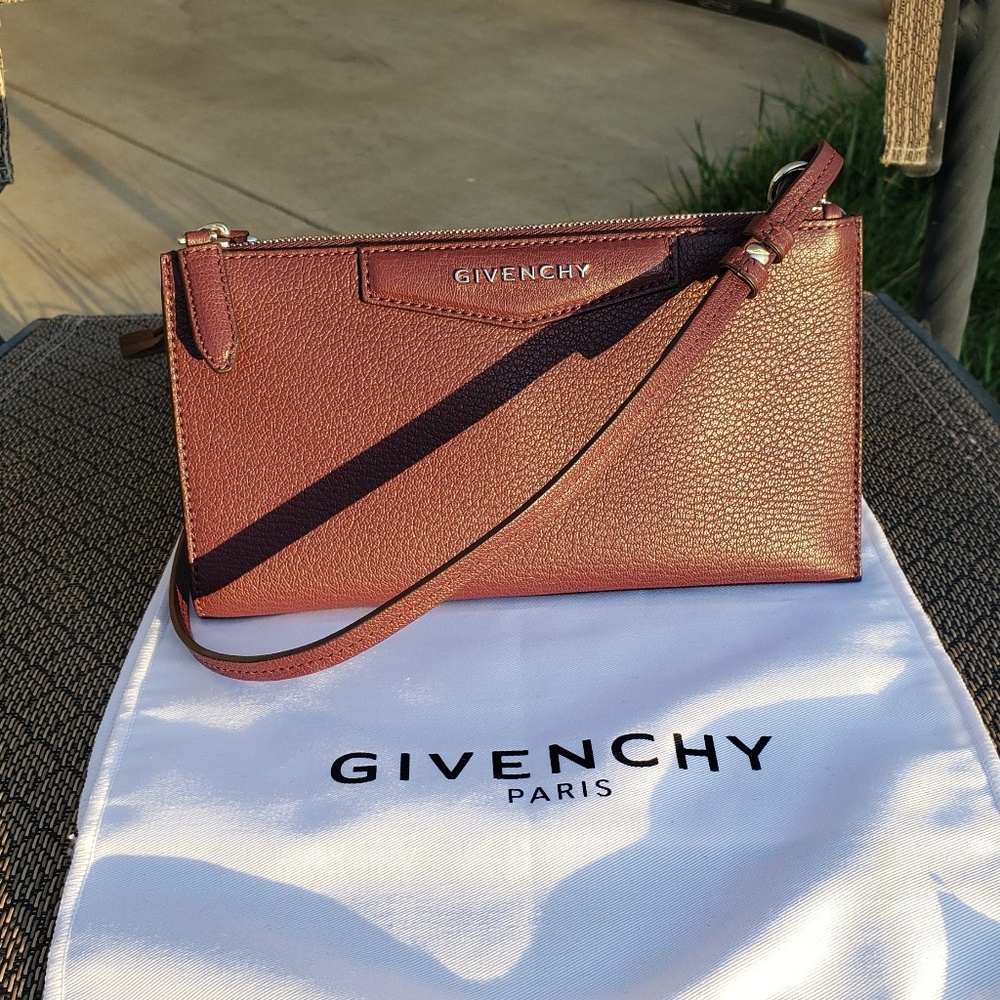 Givenchy Antigona Crossbody Pouch